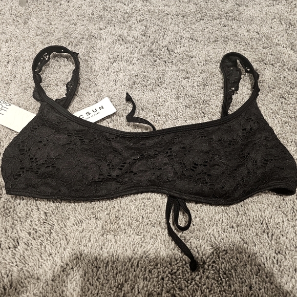 Billabong Bella lace overlay bikini top L NWT - Picture 1 of 5